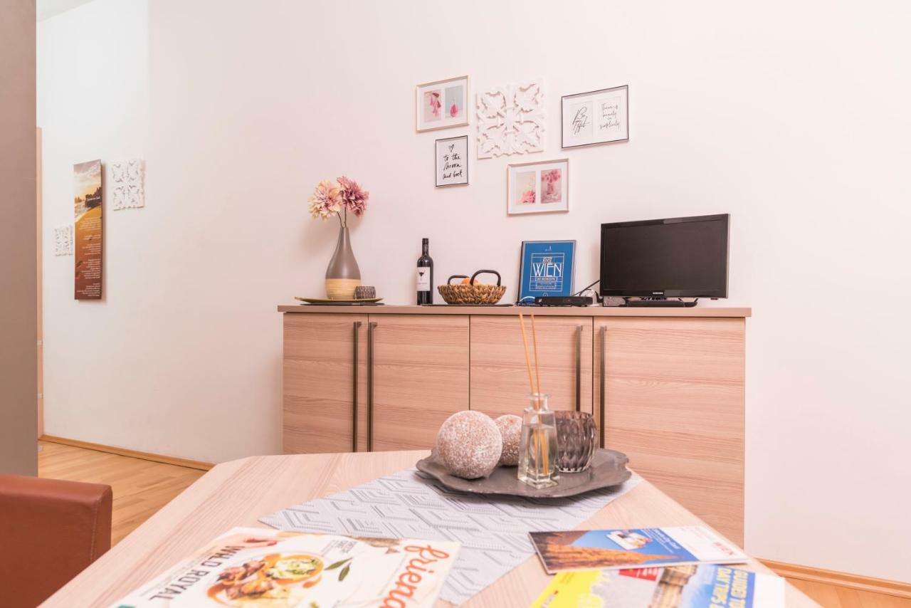 Tiny Hideaway Apartment Vienna Luaran gambar
